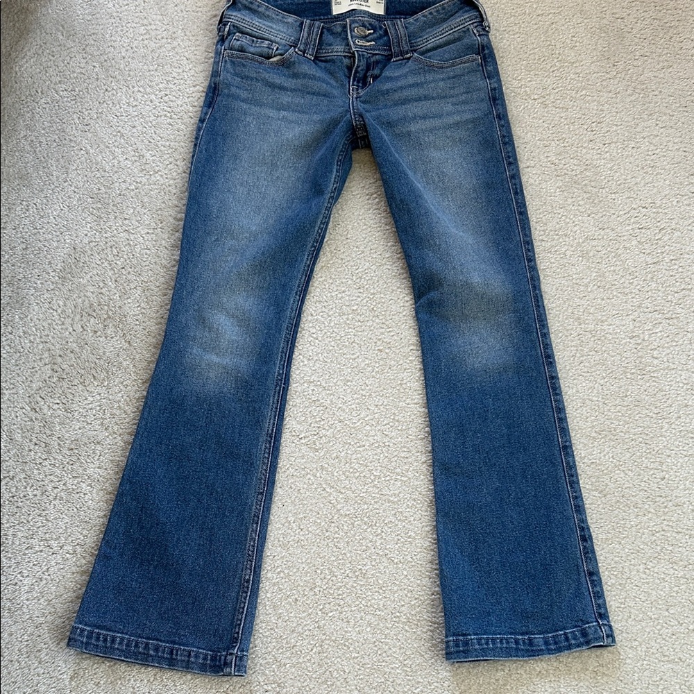 Hollister Women's Wide Leg Jeans in Classic Blue